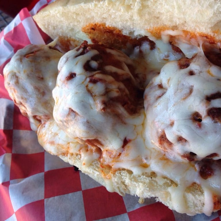 Italian Takeout: Pizza, Pasta, Panini, Cannoli
